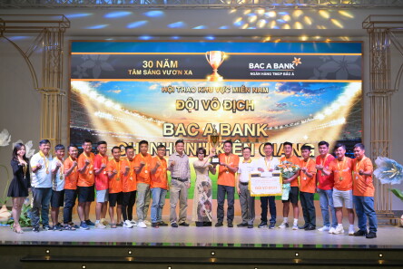 HỘI THAO BAC A BANK 30 NĂM TÂM SÁNG VƯƠN XA - GIẢI BÓNG ĐÁ KHU VỰC MIỀN NAM: KỊCH TÍNH VÀ HẤP DẪN